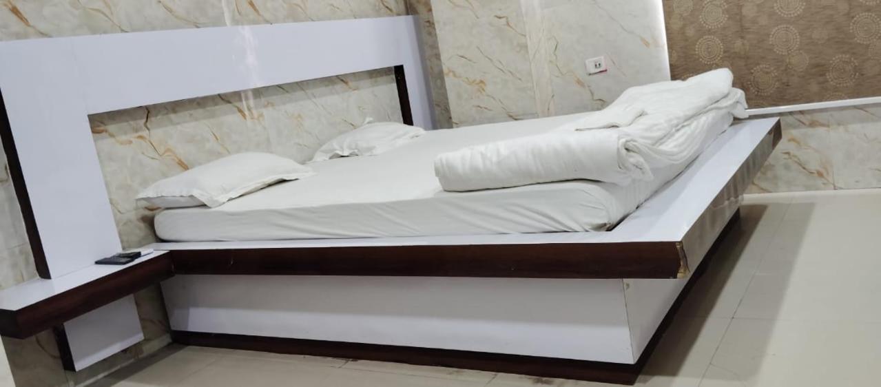 Hotel Shri Sai International, Sitamarhi Dumra Ngoại thất bức ảnh