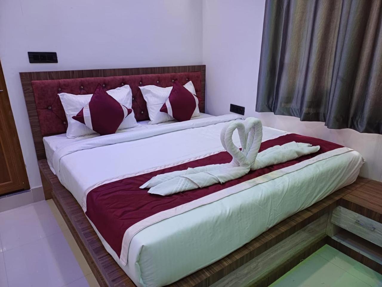 Hotel Shri Sai International, Sitamarhi Dumra Ngoại thất bức ảnh