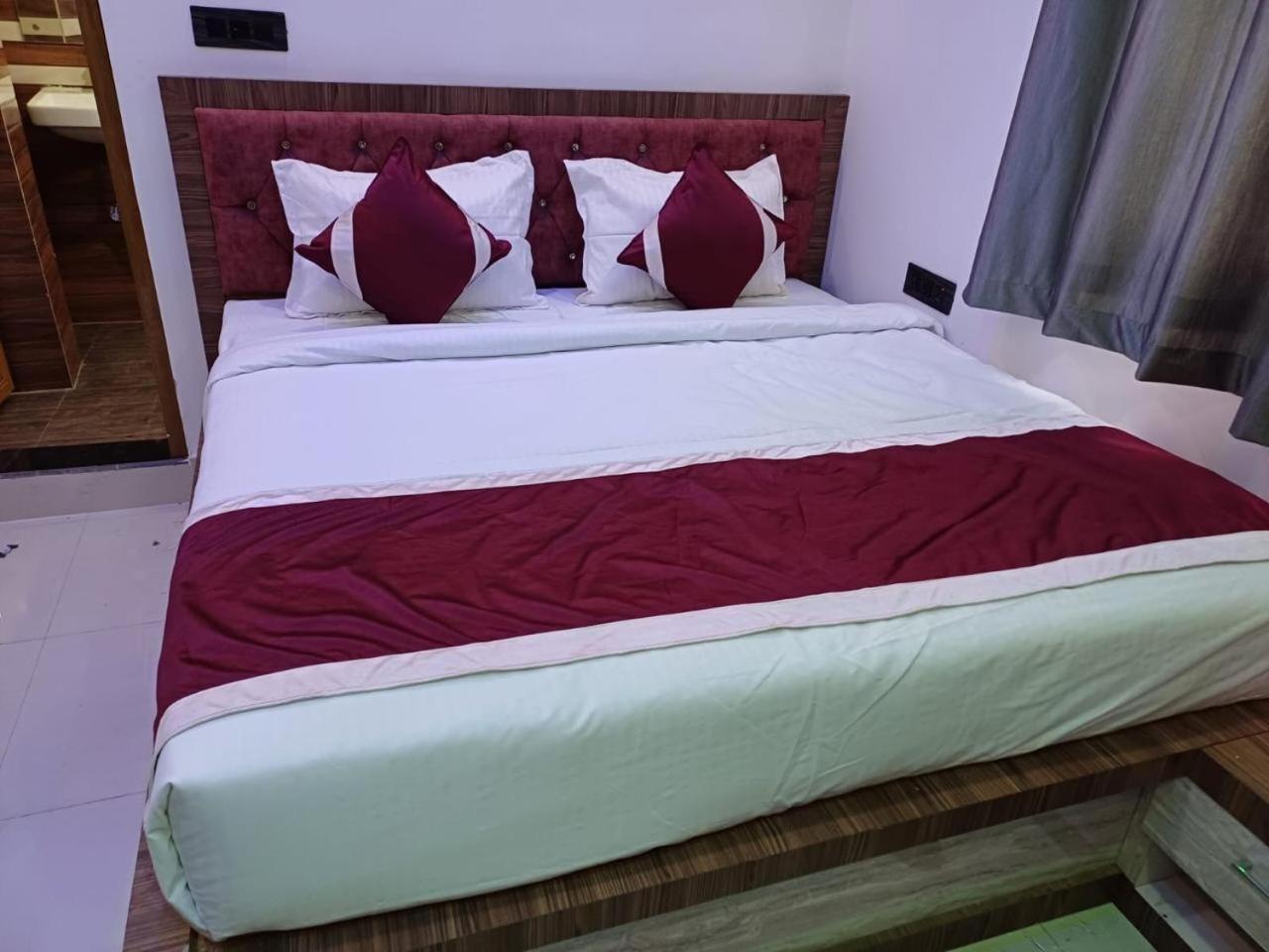 Hotel Shri Sai International, Sitamarhi Dumra Ngoại thất bức ảnh
